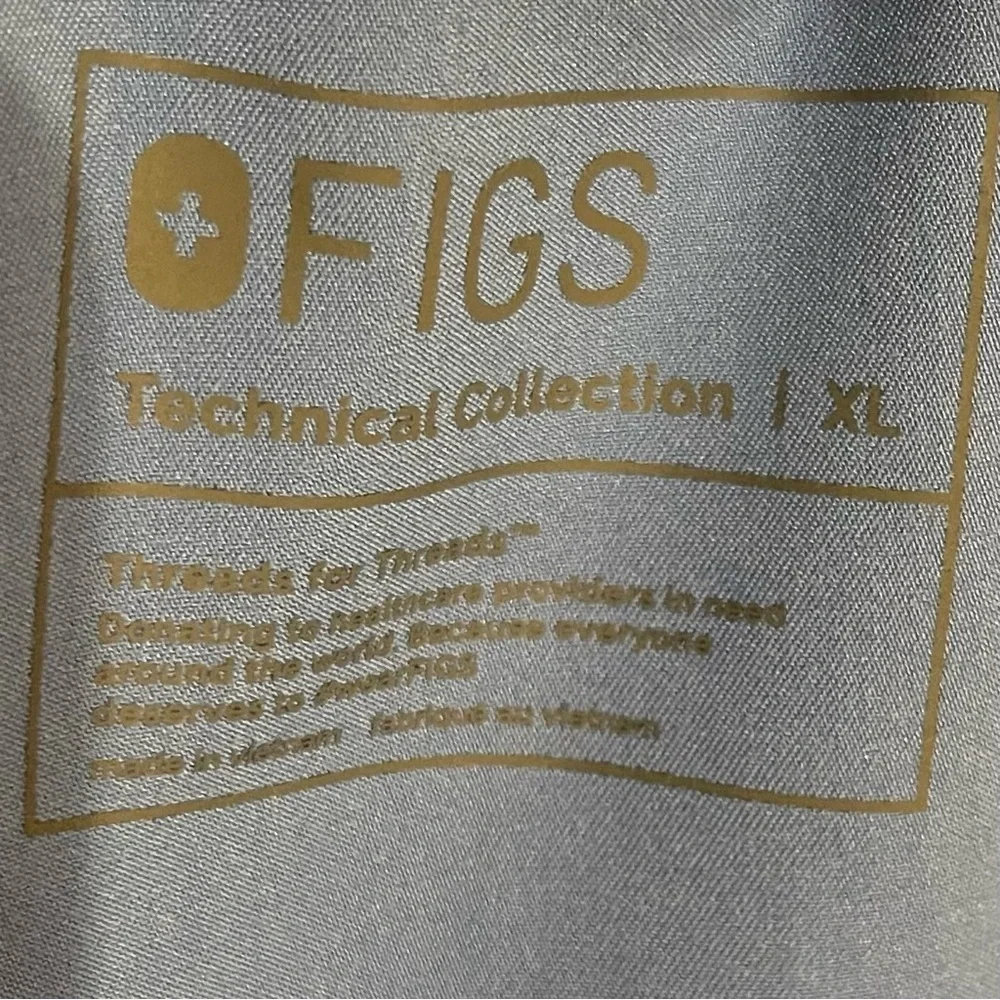 Figs Limited Edition Scrubs Yola Cargo Pants Men’s Size XL Blue TW2000R